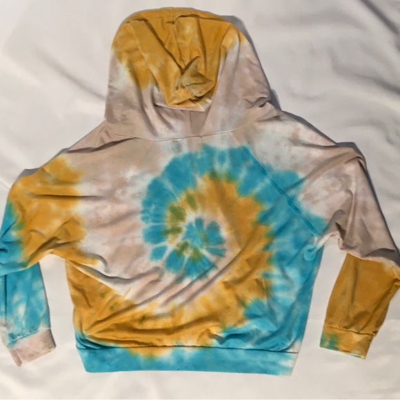 Maronie Brand Tie Dye Hoodie/Shorts Combo! - Picture 3 of 6